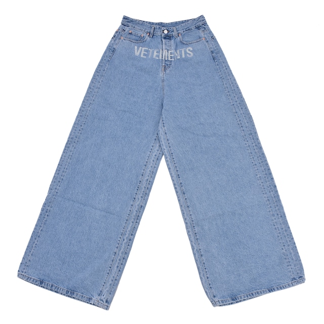 【VETEMENTS】CRYSTAL LOGO BAGGY JEANS(LIGHT BLUE)