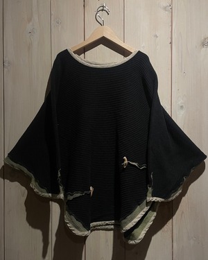 【a.k.a.C.a.k.a vintage】Toggle Button Design Vintage Loose Knit Poncho