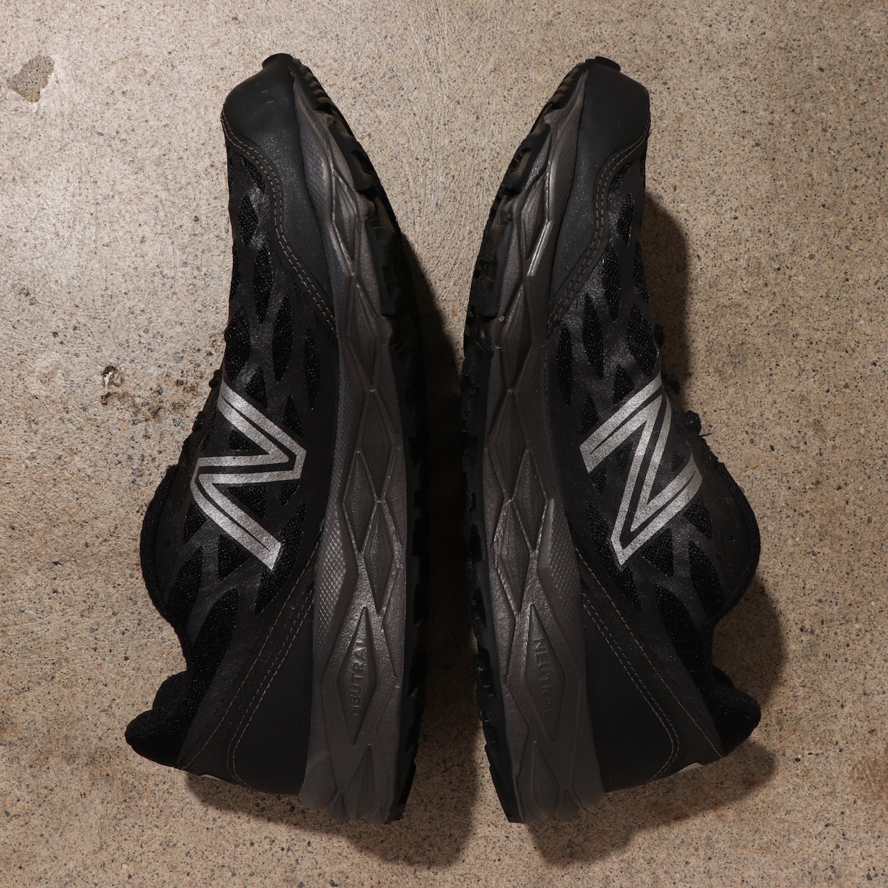 Deadstock 10.5D MI950BN2 950v2 ニューバランス スニーカーnew balance 黒 ブラック ミリタリートレーナー