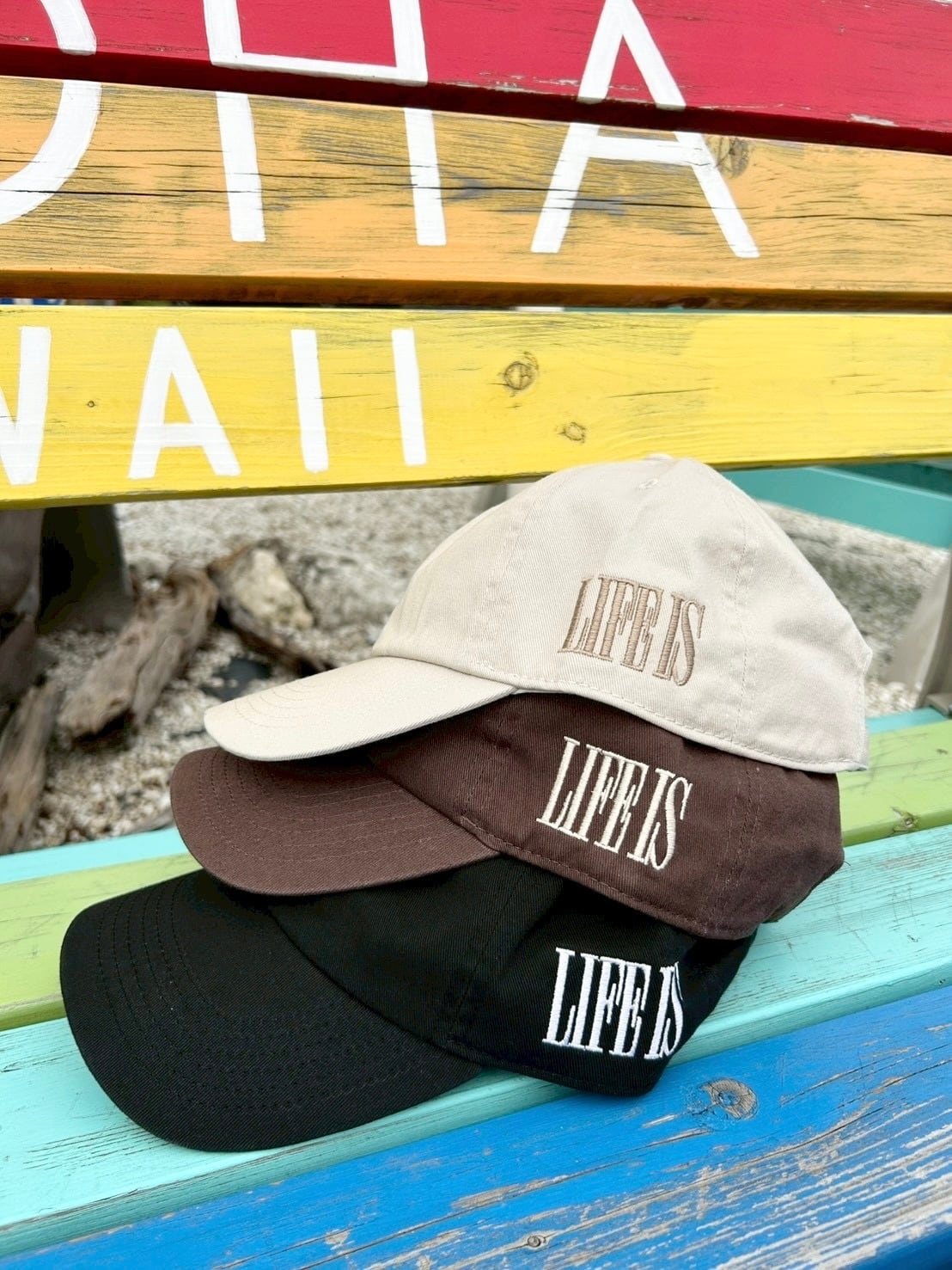 LIFE is 刺繍ロゴCAP ￥4,500(￥4,950)