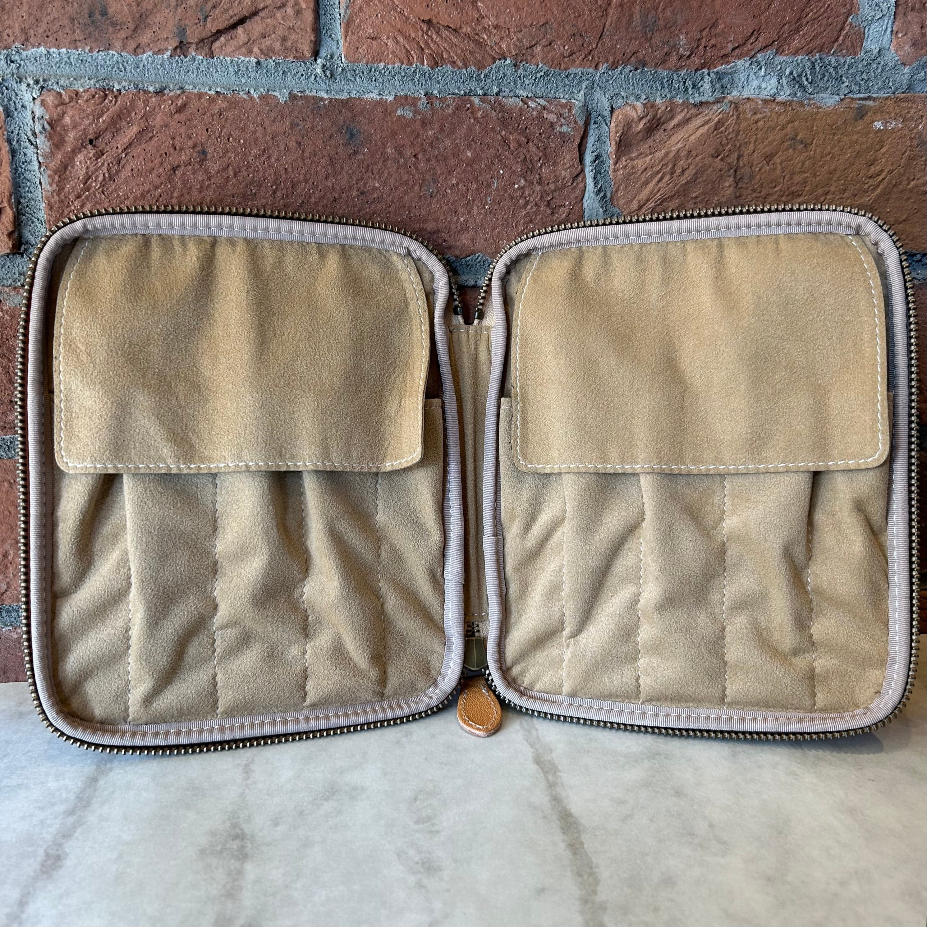 ＆Liebe「ペン好きの宝石箱 10本差しジップペンケース（栃木レザー