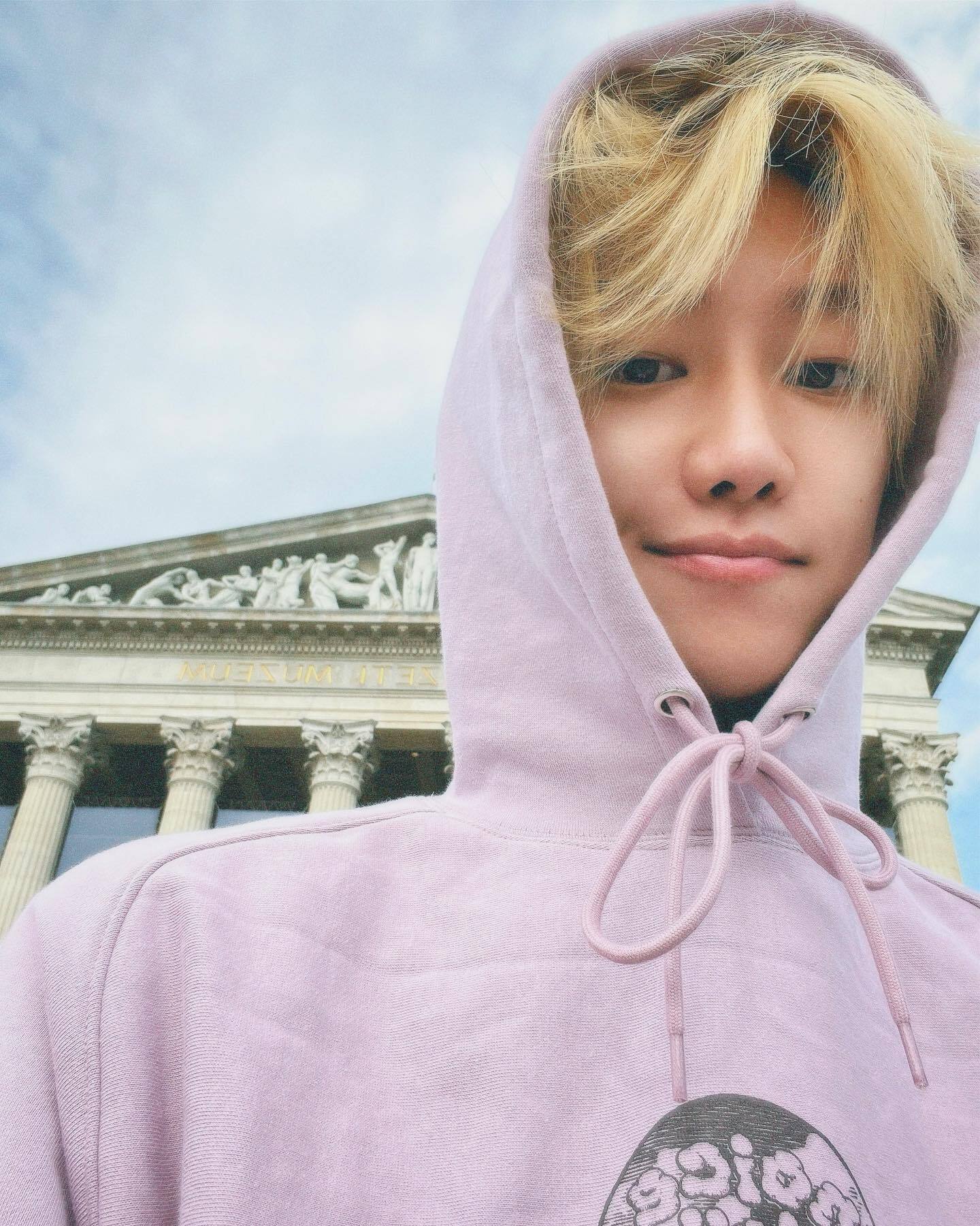 ☆SEVENTEEN ディエイト 着用！！【NOICE】POCKET HOODIE - PINK | もごつ