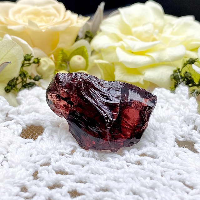 インドネシア産アンダラクリスタル原石 パープルワインB