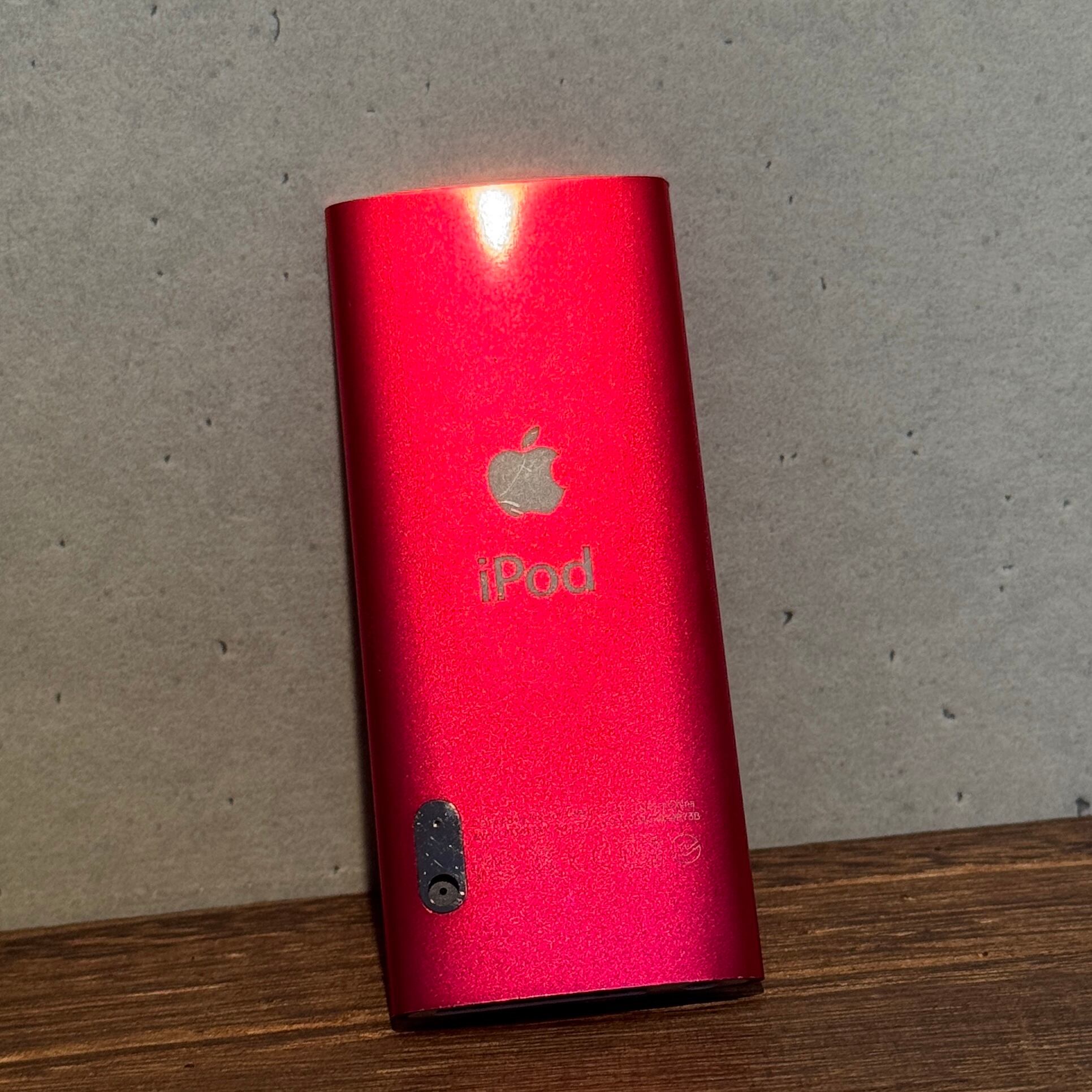 【動作品】Apple iPod nano 5th 16GB/ USBケーブル付き Apple iPod nano 5th 16GB | Happy Pod