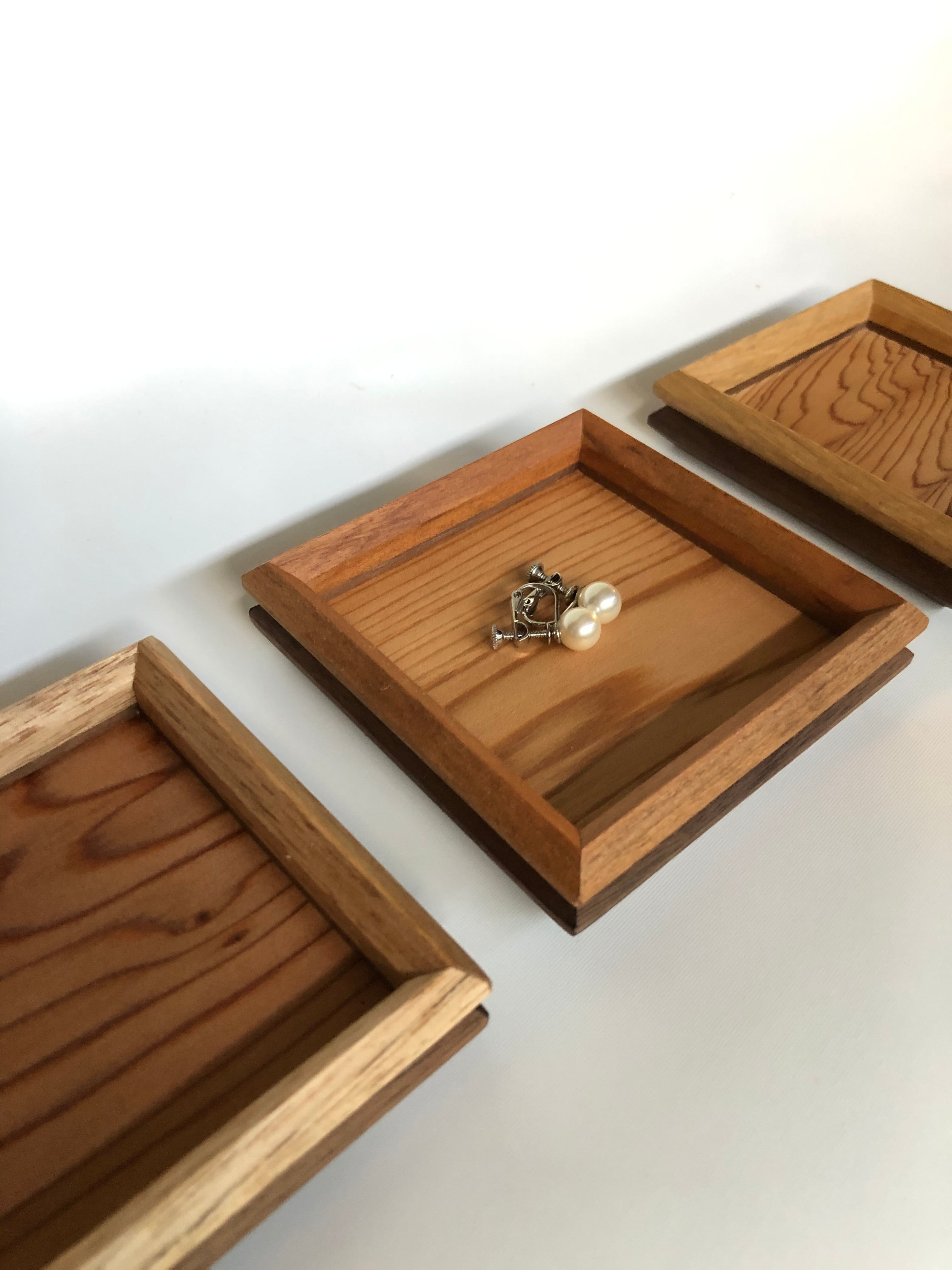 アクセサリートレー くるみ×ブラックウォールナット | En låda furniture