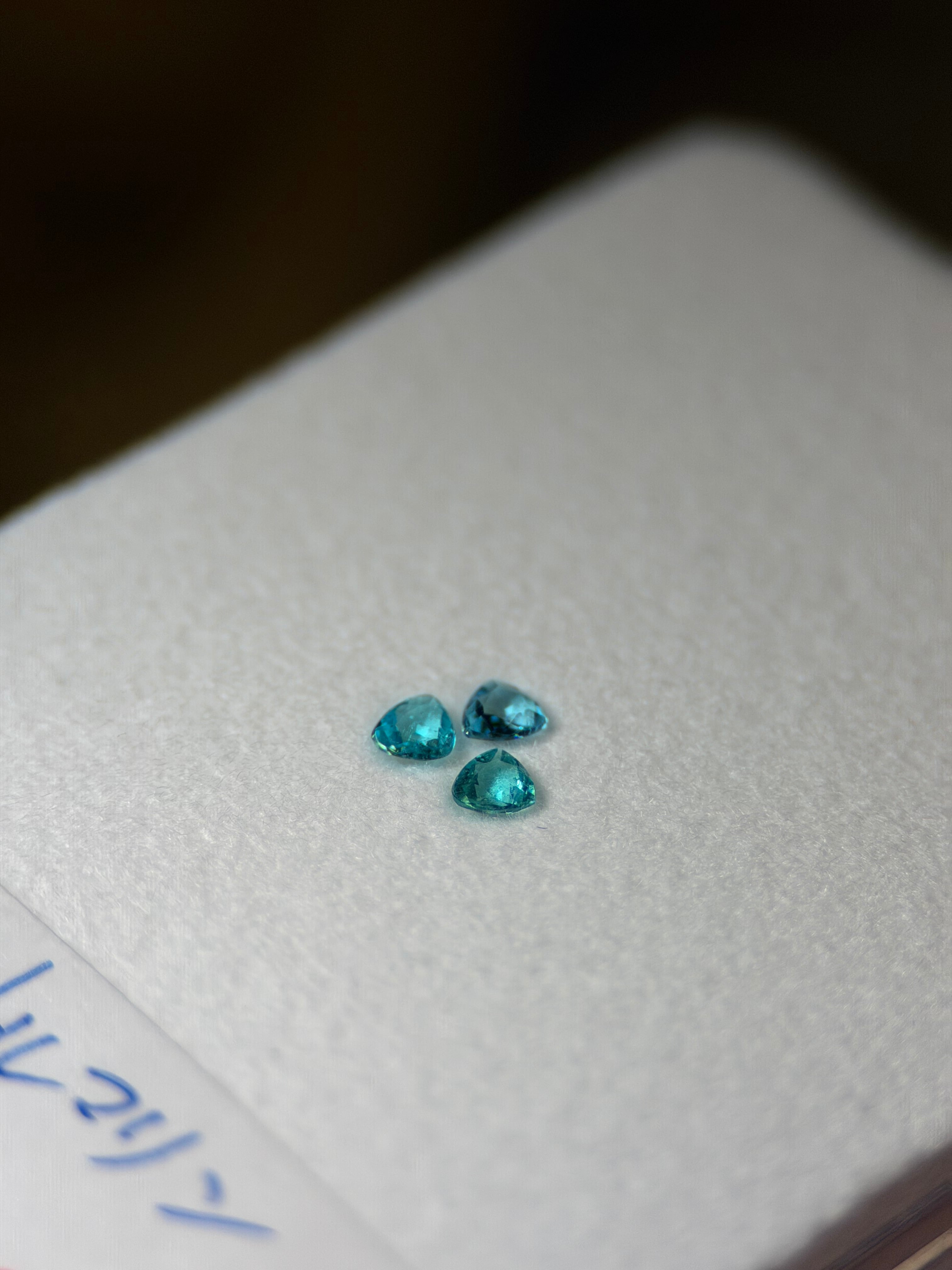 パライバトルマリン  3個で0.12ct  トリリアント パライバトルマリン 3個で0.12ct トリリアント | パライバトルマリン