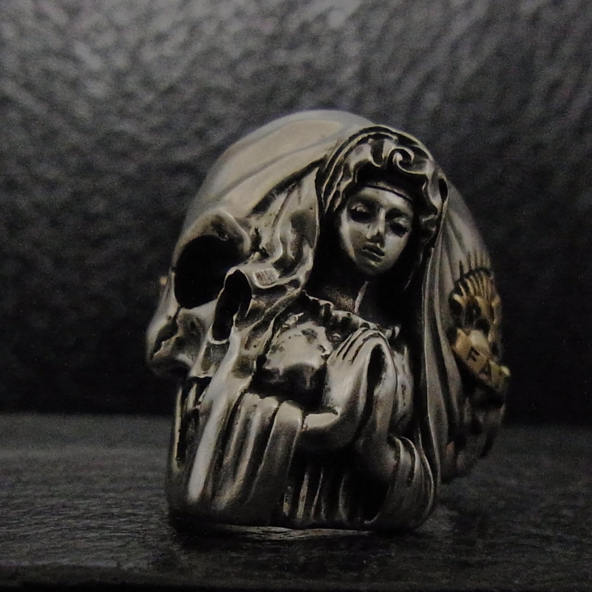 MEMENTOMORI Ring | BLIND RABBIT