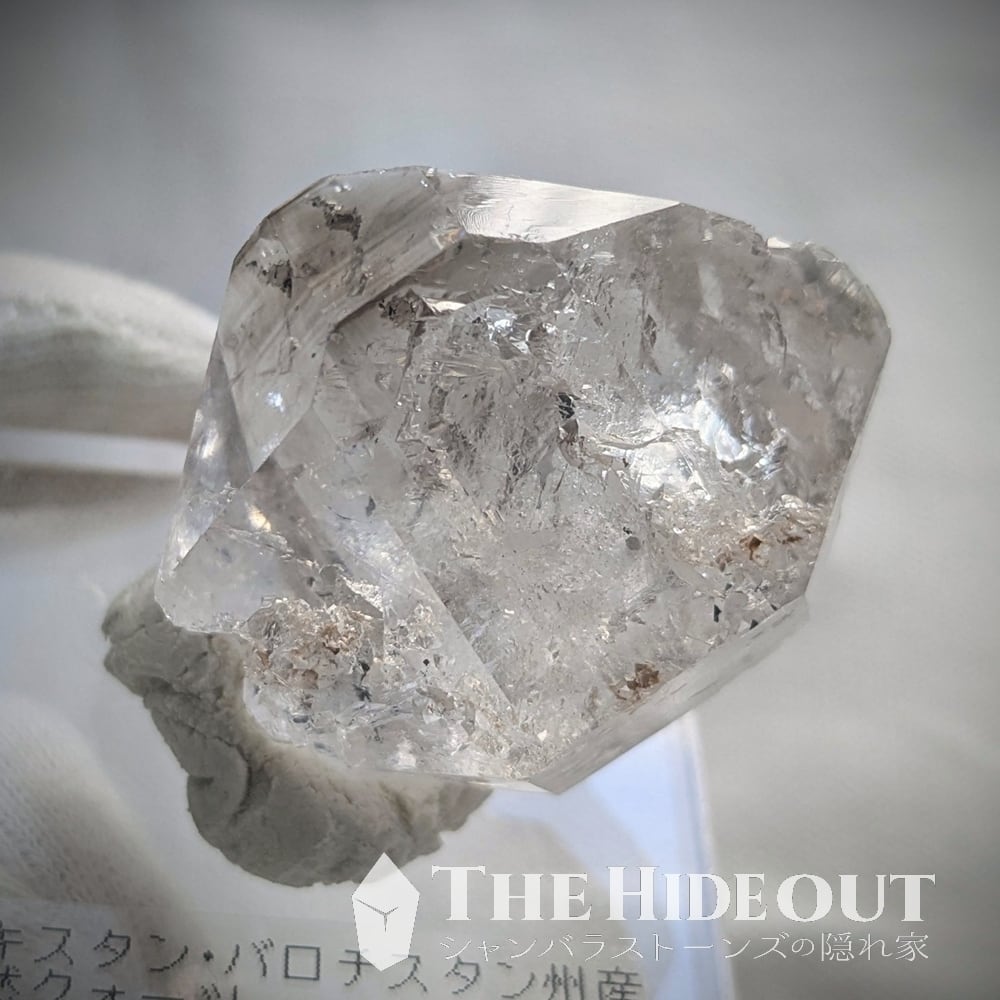 過去品アウトレット/B級品セール011 パキスタン産カーボンインクォーツ