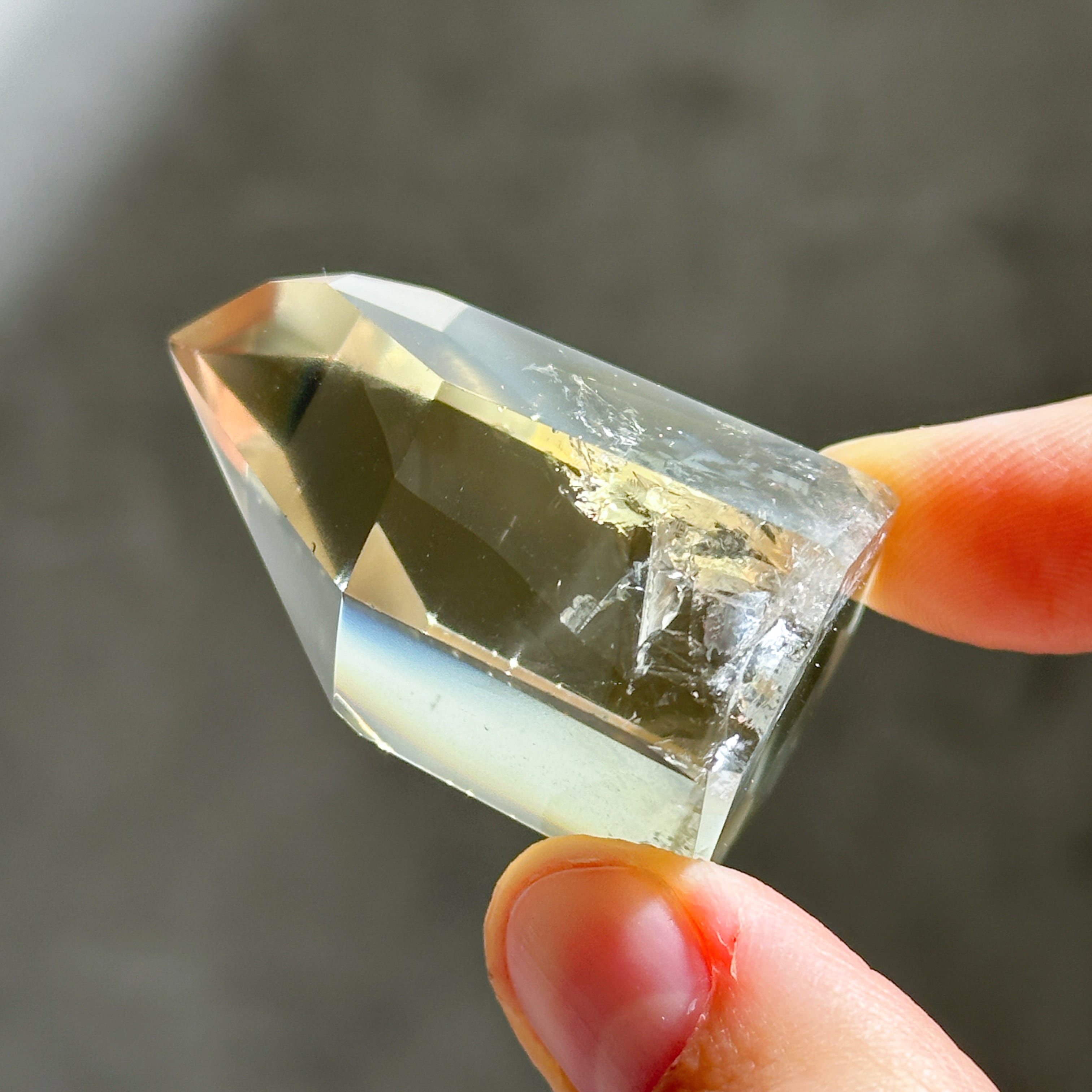 シトリン（黄水晶） タワー 72◇ Citrine ◇ 天然石・鉱物