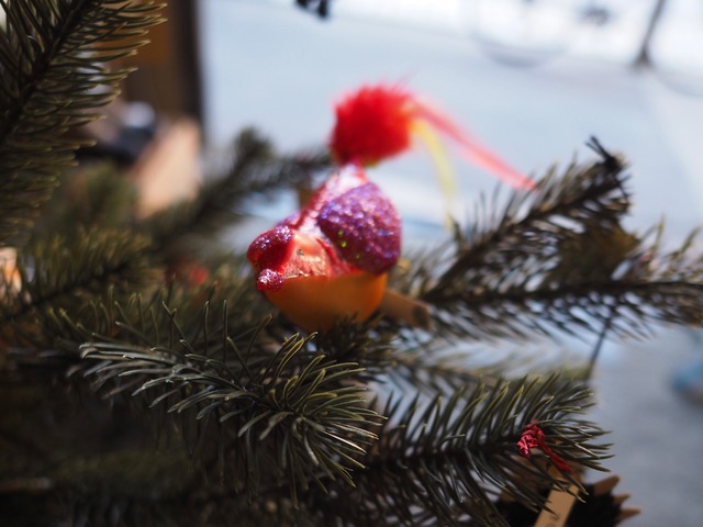 ~1990‘s AMERICA DEAD STOCK glass ornament