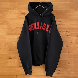 【GILDAN】カレッジ ネブラスカ大学 NEBRASKA アーチロゴ プリント パーカー スウェット プルオーバー フーディー M US古着