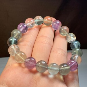 優しい色合い・フローライトブレスレット