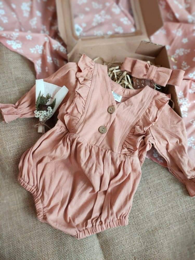 Boho baby/Ara long romper 6m～2Yウッドボタン/コットンフレアロンパース♡