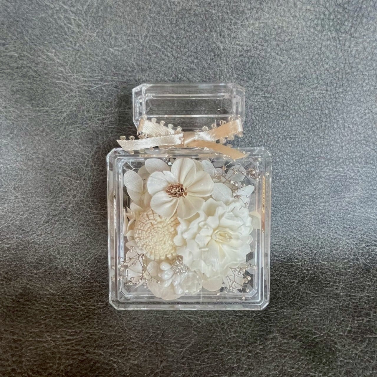 ミニクアドラ ホワイト