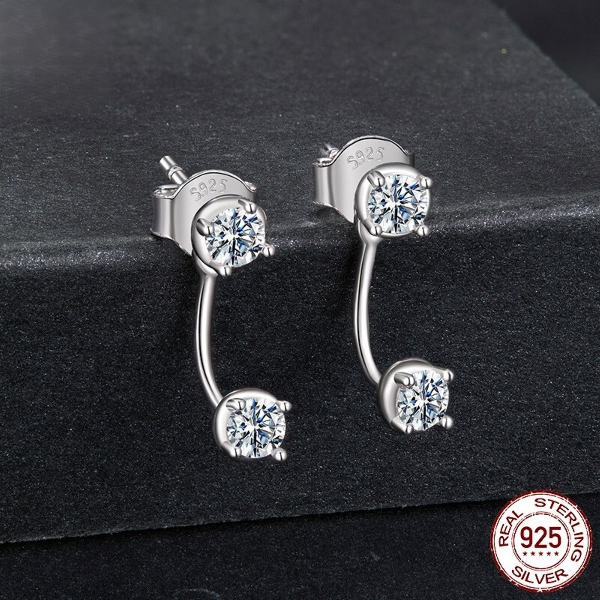 100%S925シルバーピアス モアサナイト石 高品質アクセサリー | H₂O 