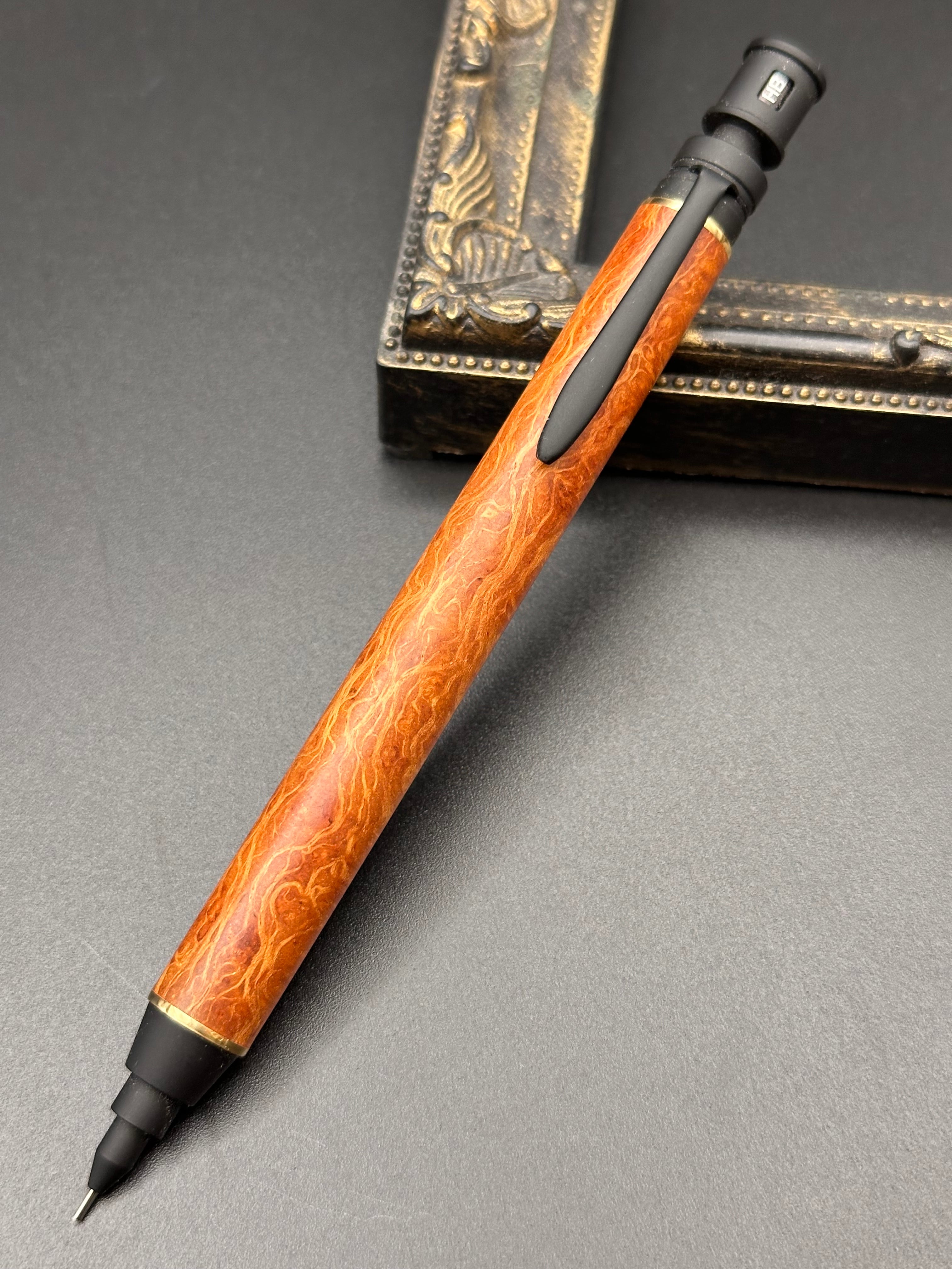 大叶紫檀/ボア・ド・ローズ /木軸シャープペン 低重心タイプ | Flamberg