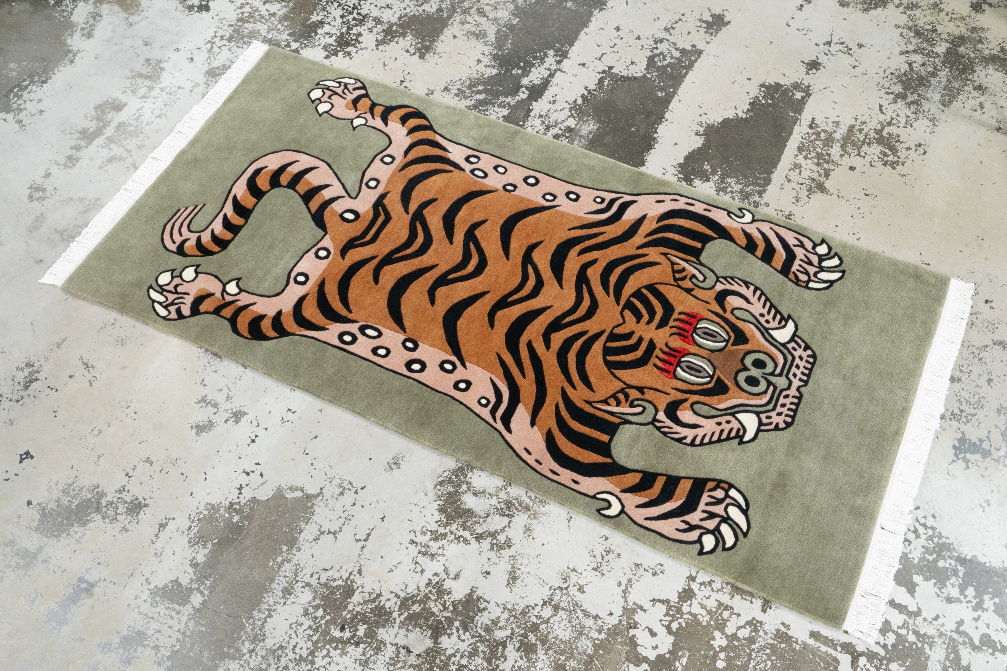 Tibetan Tiger Rug 《Lサイズ•ウール200》チベタンタイガーラグ