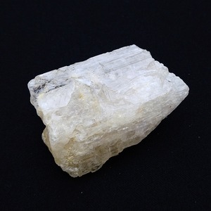 ダンビュライト結晶原石