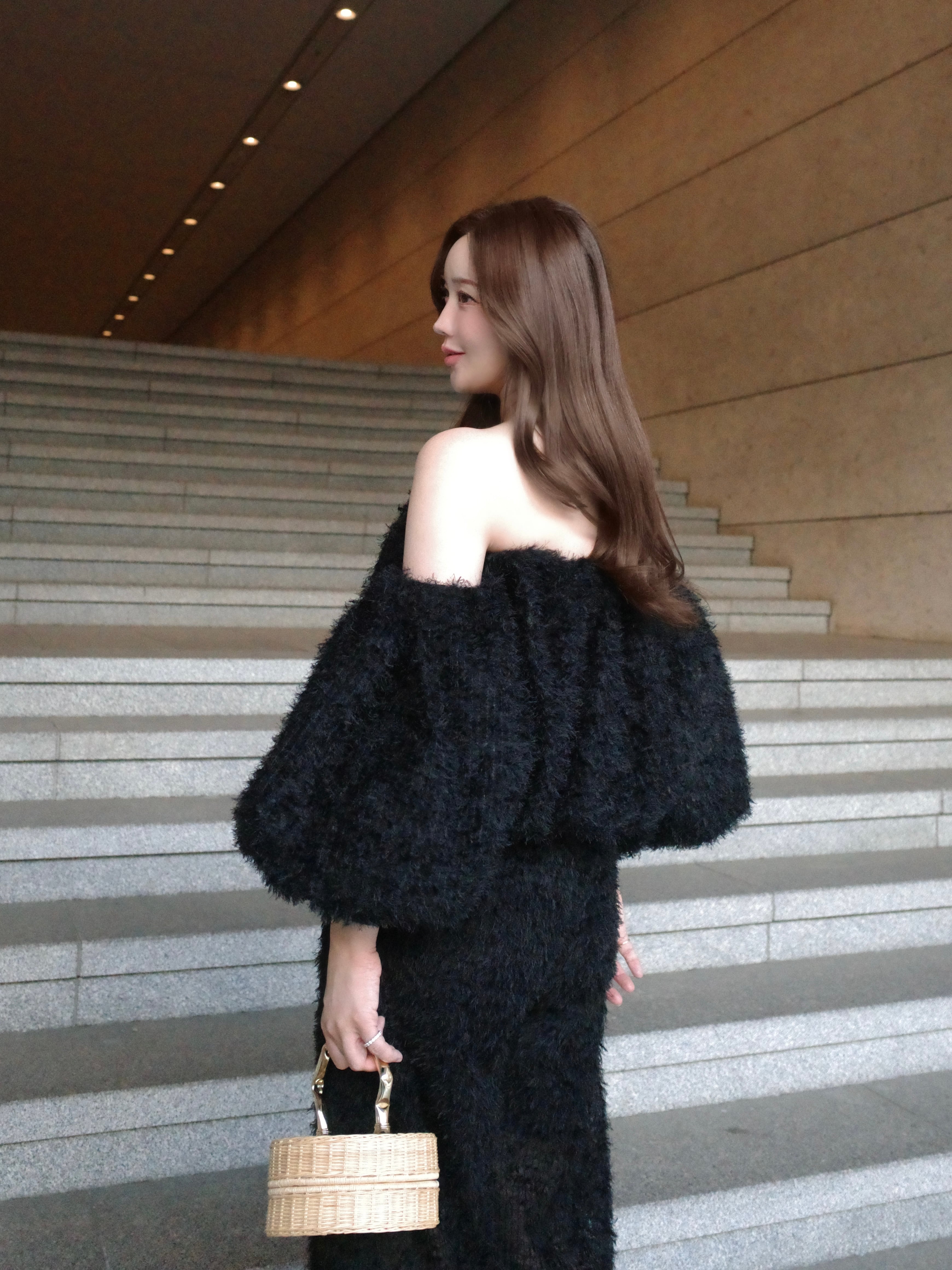 40%OFF】luna tops / black 9/3 21:00 ～ SALE (即納) | HYEON