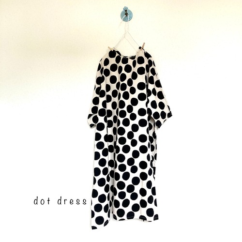 ドットミドルワンピース