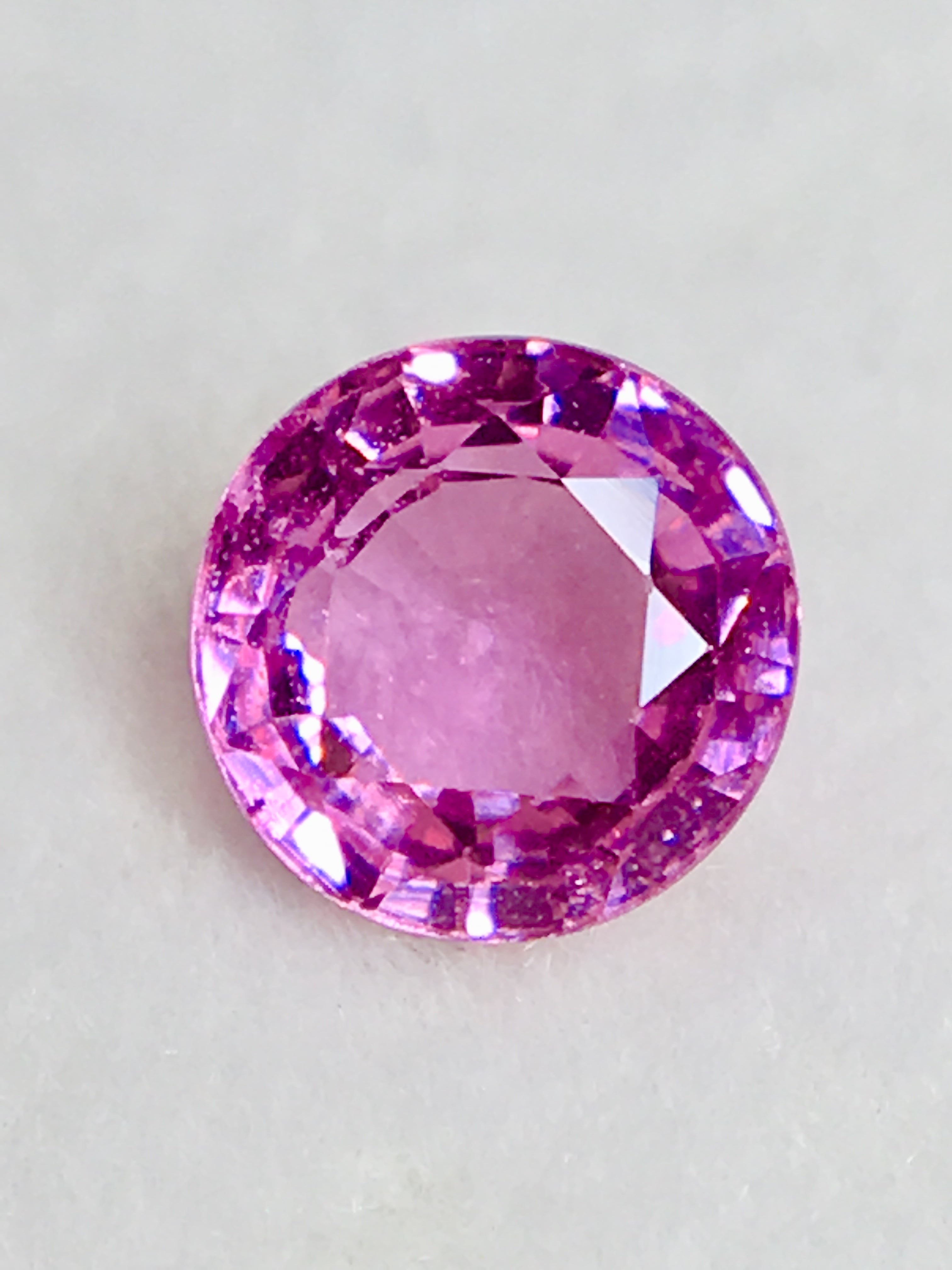 瑞々しい桃色の宝石 0.6ct UP 天然ピンク サファイア ルース | Frederick’s Gems&Jewelry powered by  BASE