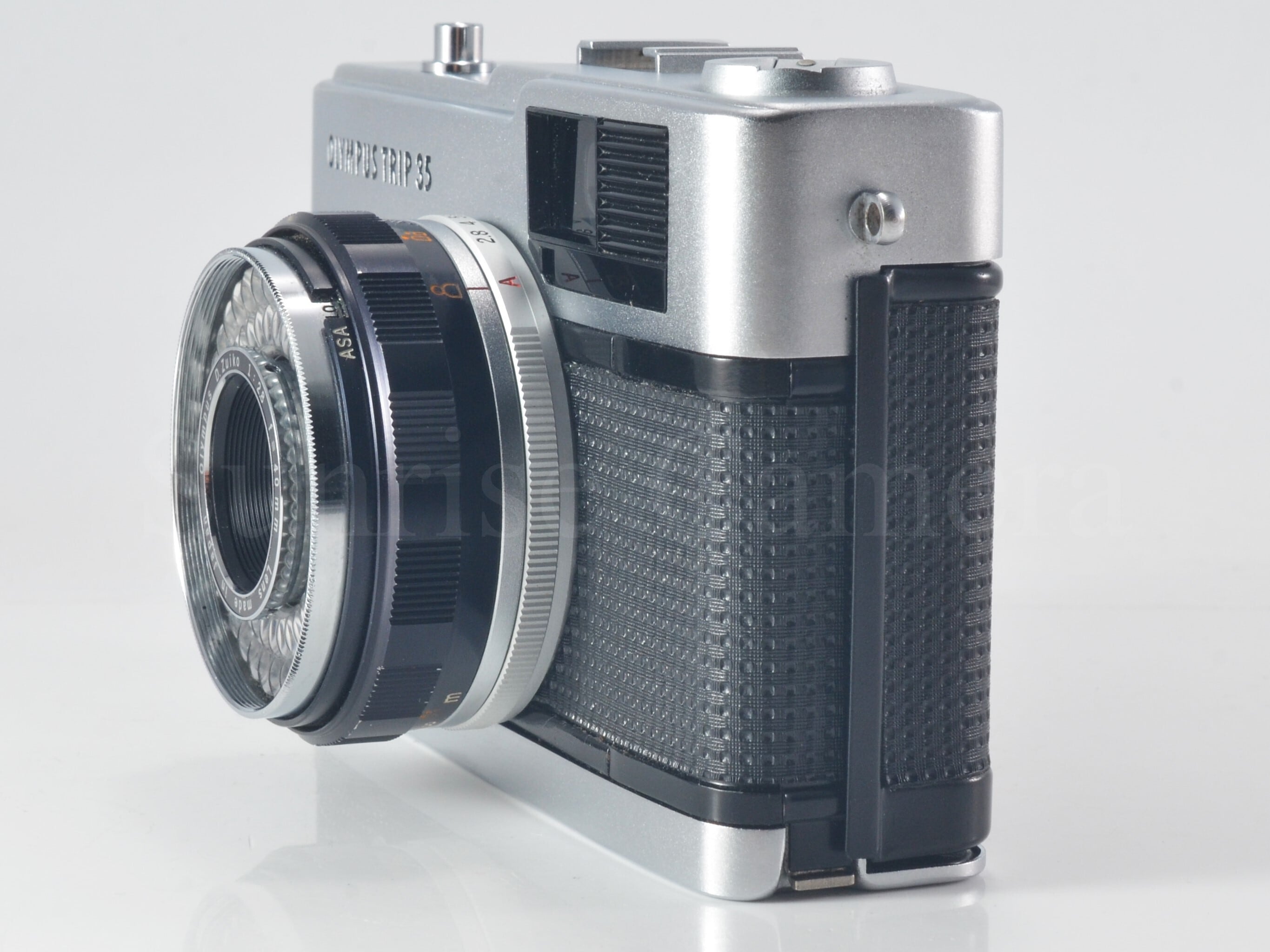 超人気機種】OLYMPUS TRIP35 / D.Zuiko 40mm F2.8 整備済 ネガフィルム