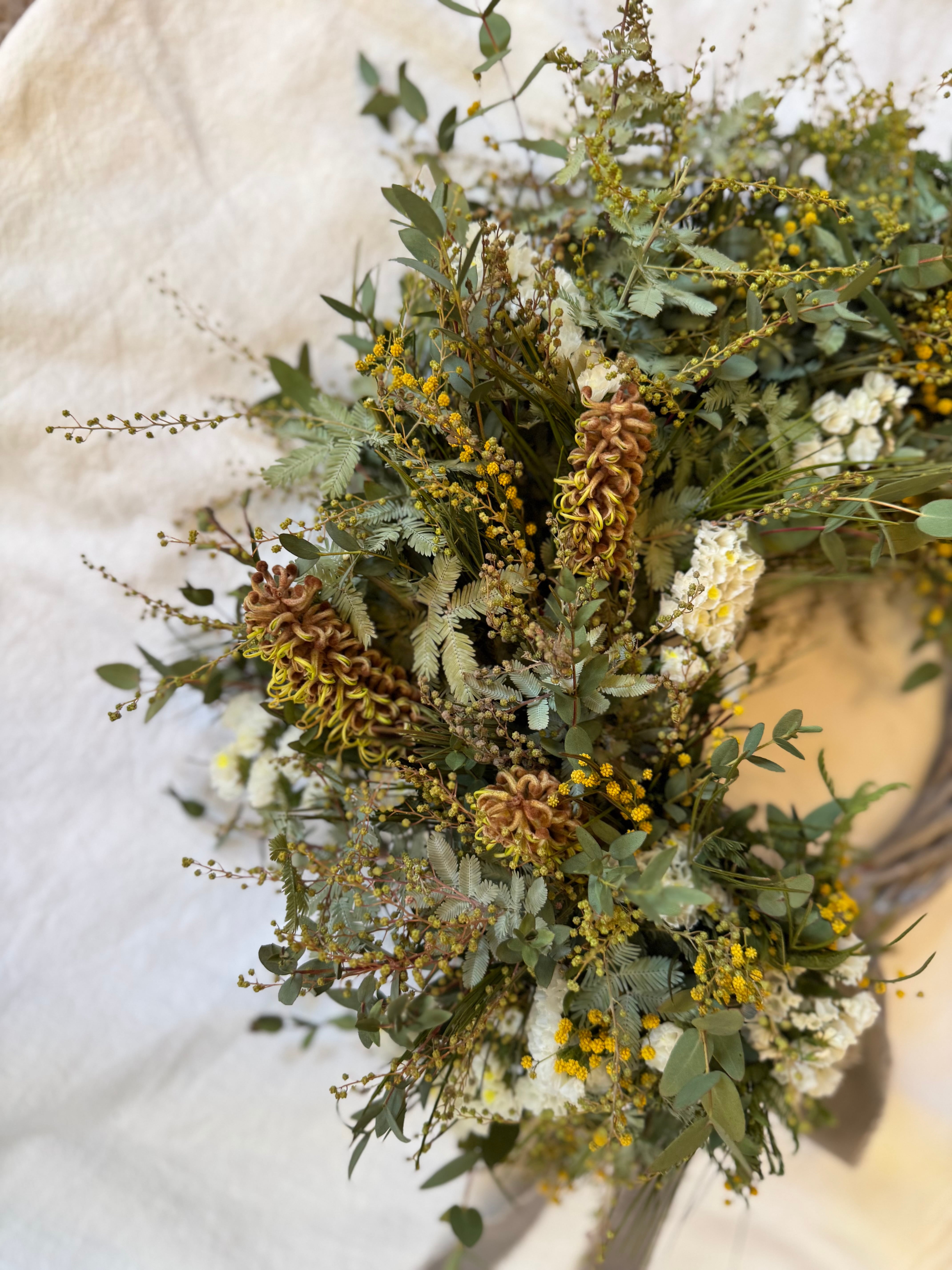 魔女の棲む森 ～uraraca 花便り～ パールアカシア ミモザ リース 魔女の棲む森 ～uraraca 花便り～ ドライフラワー リース ミモザリース