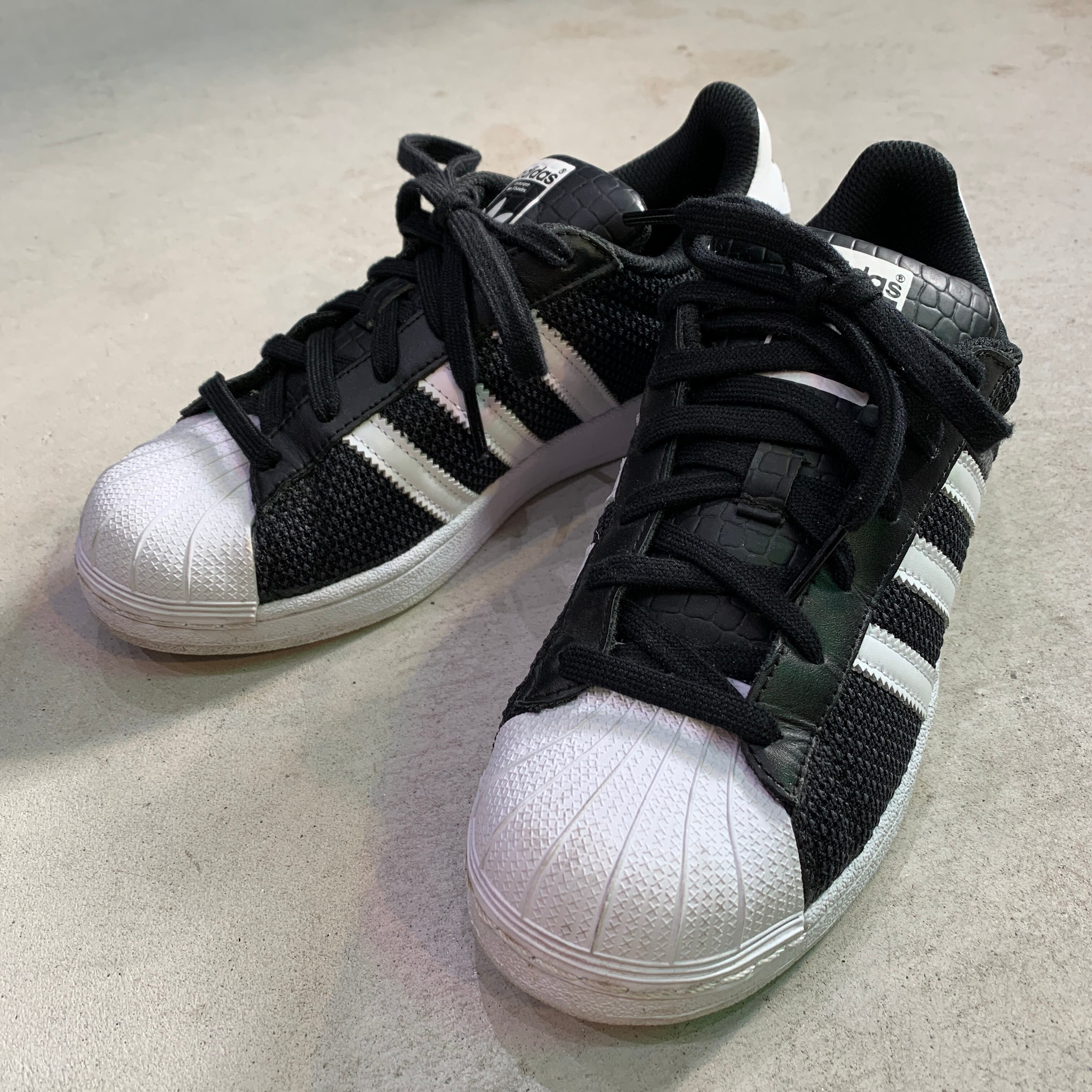 adidas superstar ブラック　26cm