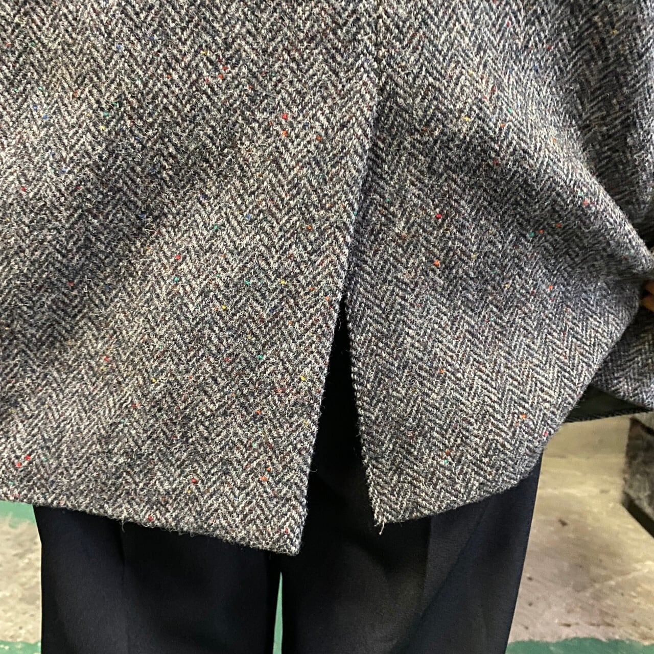 80〜90年代 HARRIS TWEED ハリスツイード ウールテーラードジャケット ヘリンボーン メンズM相当 古着 80s 90s ビンテージ  ヴィンテージ 【ブルゾン・ジャケット】【cs2212-10a】 | cave 古着屋【公式】古着通販サイト powered by BASE