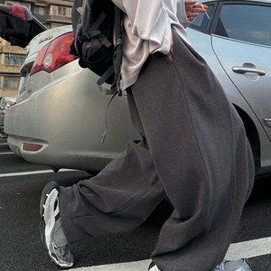 ビッグシルエット立体プリーツパンツ　1049