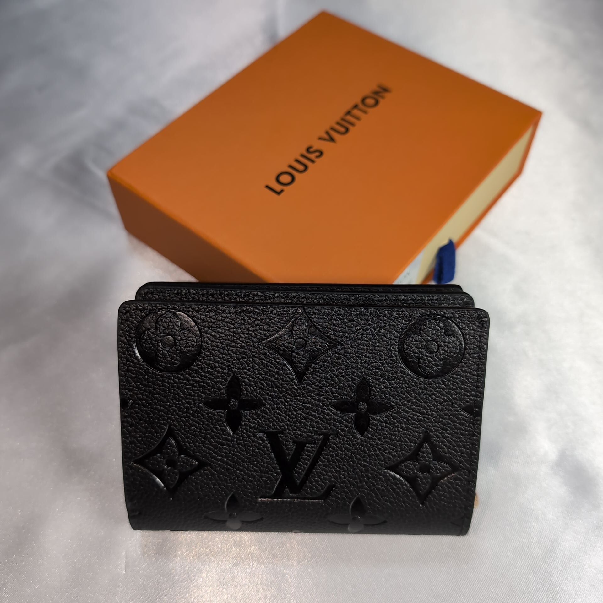 ルイヴィトン モノグラム アンプラント ヴィクトリーヌ 二つ折り財布 黒 レザー Louis Vuitton 折り財布 黒 レザー ルイヴィトン モノグラム
