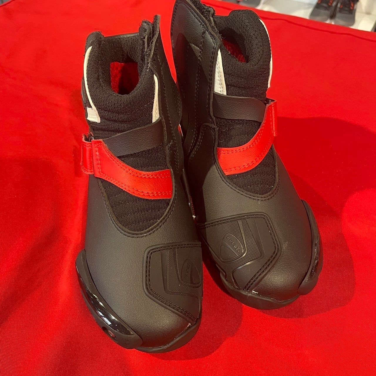 Ducati Theme 【低テクニカルブーツ】 | ドゥカティ千葉セントラル