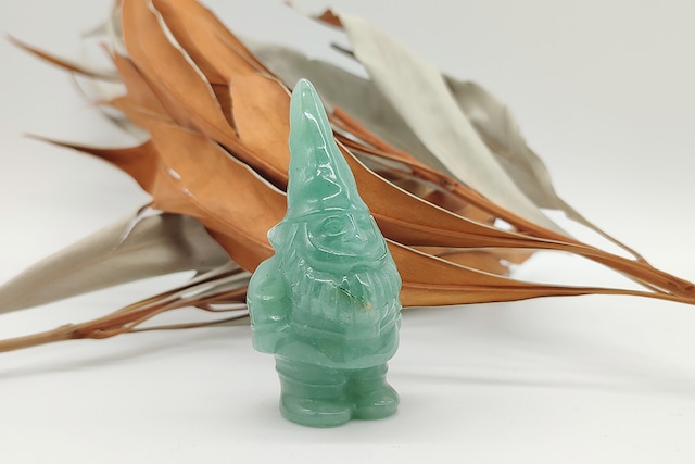 グリーンアベンチュリン　平穏と幸運をもたらす小さな番人ノーム