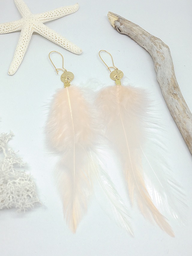 【14kgf】アンティークピンク × ホワイト Feather & ラウンド Shell　ピアス