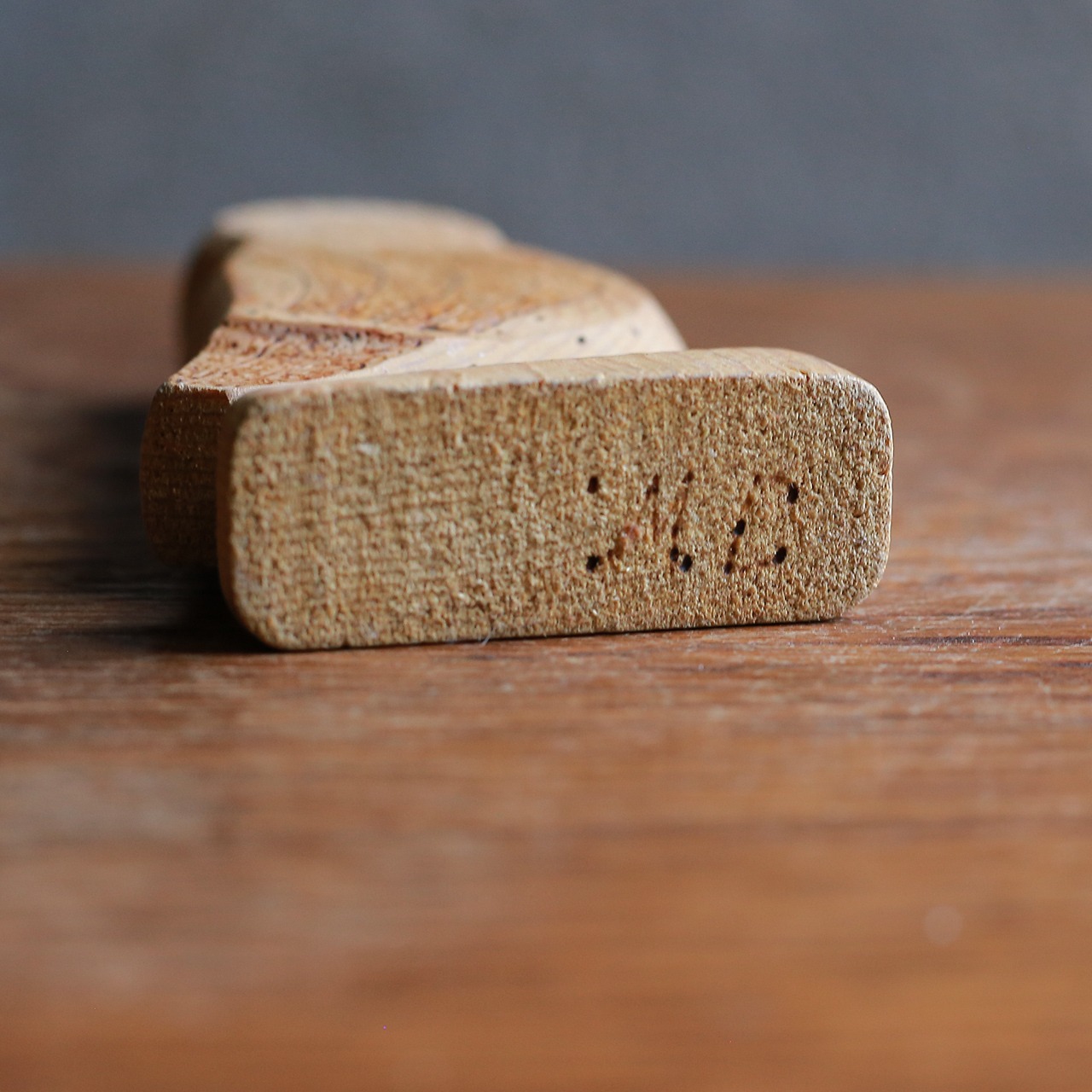 パチっとこちらを見つめる、スウェーデンのフクロウ 2