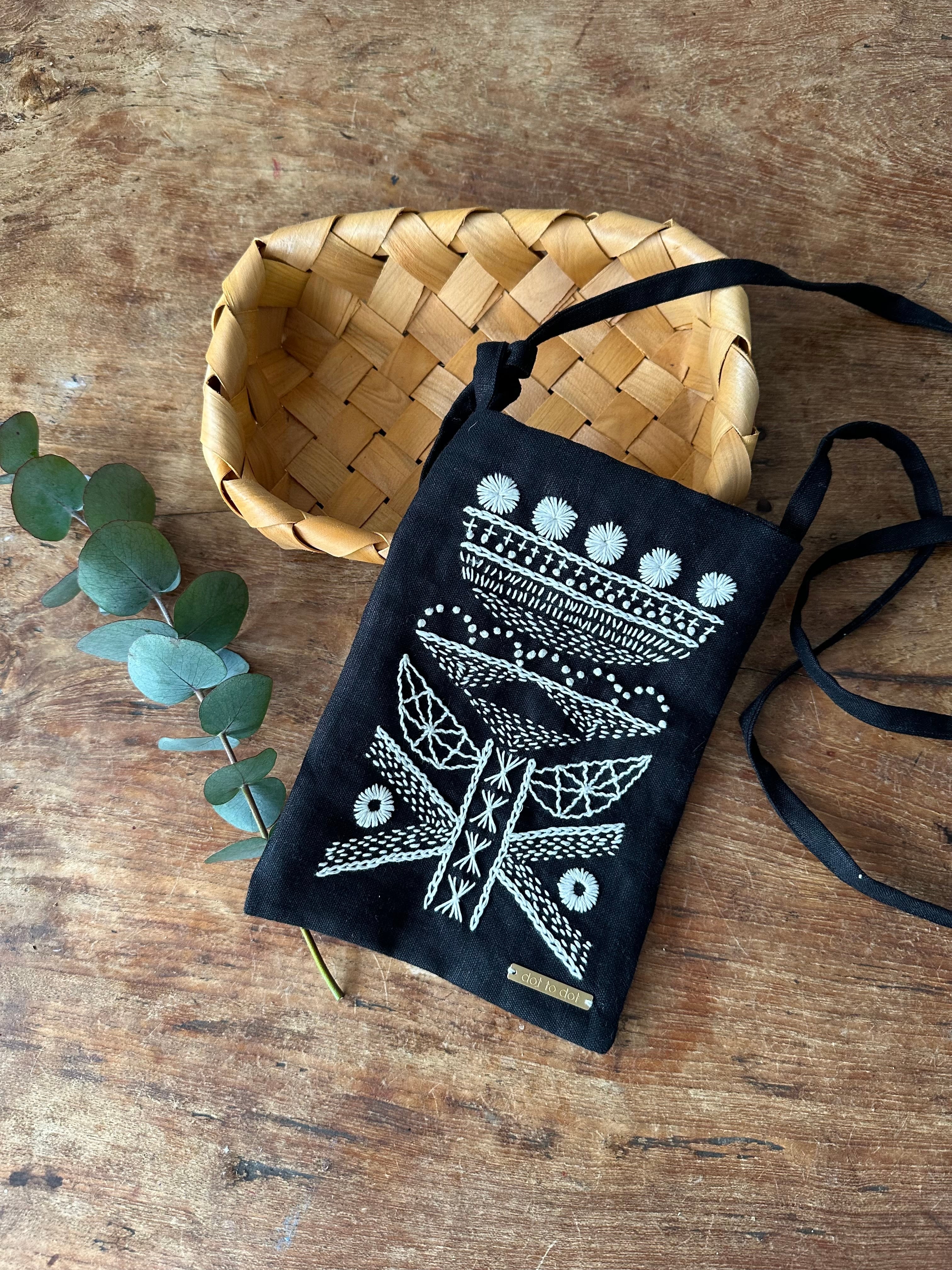 SASHIKO STITCH FLOWER POCHETTE KIT（S） | dottodot-works