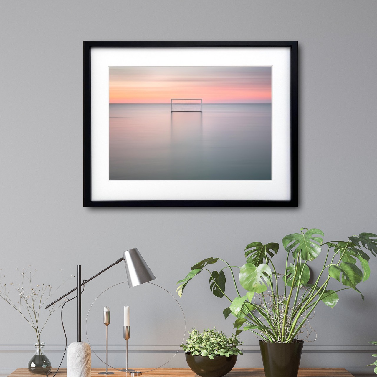 soccer goal in the sea｜静かな海に佇む幻想的サッカーゴールのコラージュアート｜モダン空間に映える神秘的インテリアポスターA4ポスター