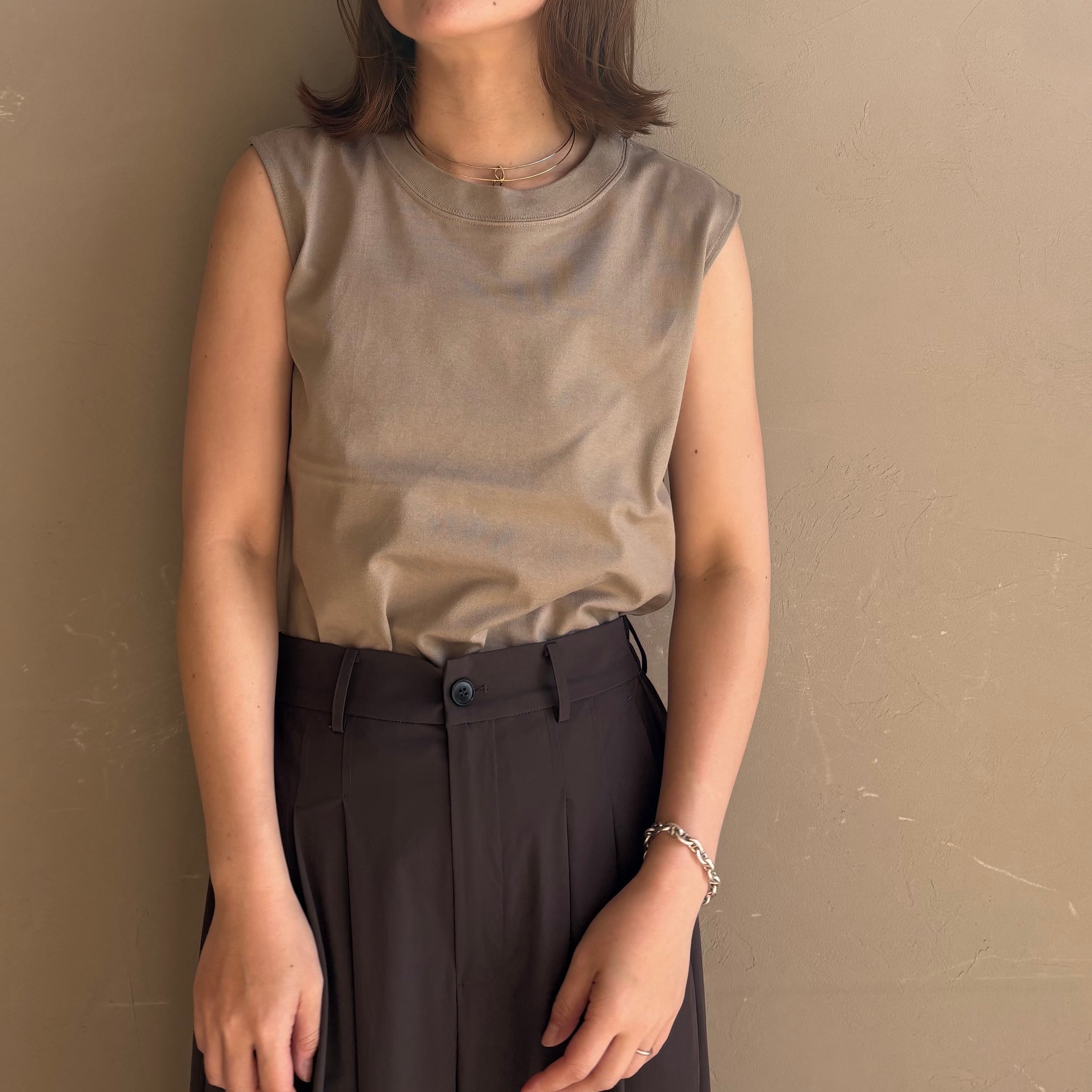 《GW特集4/26まで限定販売》【 ANGELINA 】ネックフィットタンクトップ