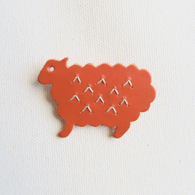 Leather brooch sheep R.BROWN