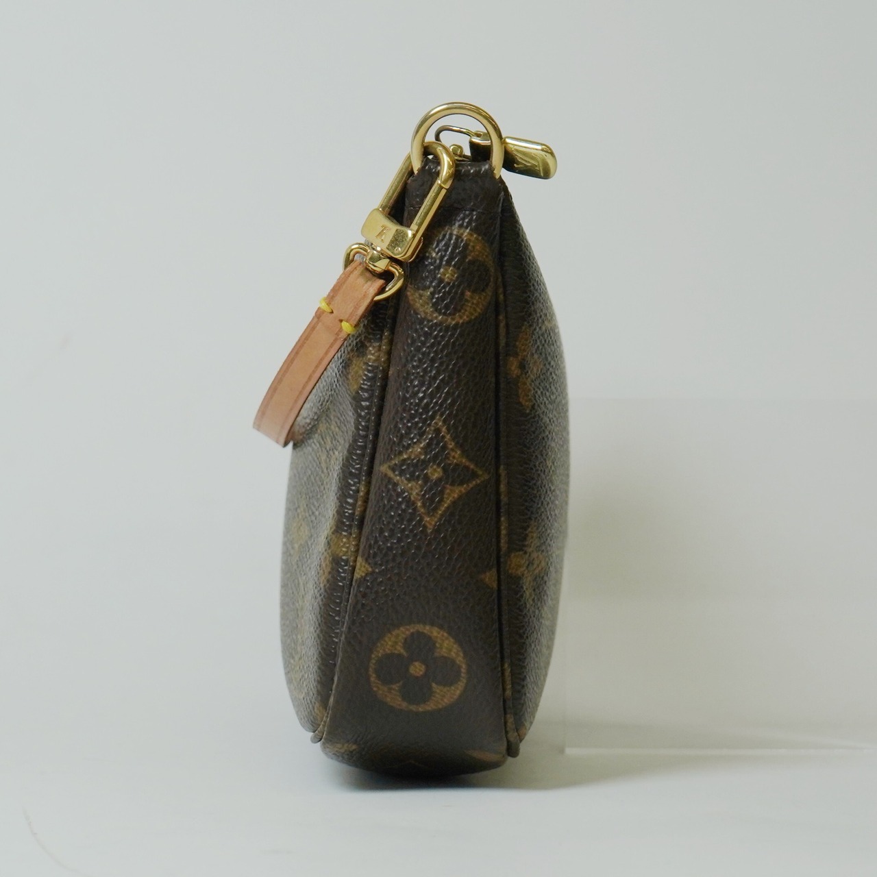LOUIS VUITTON ルイヴィトン モノグラム アクセソワール ポーチ M51980 ブラウン
