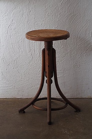 バー・スツール-bentwood round stool