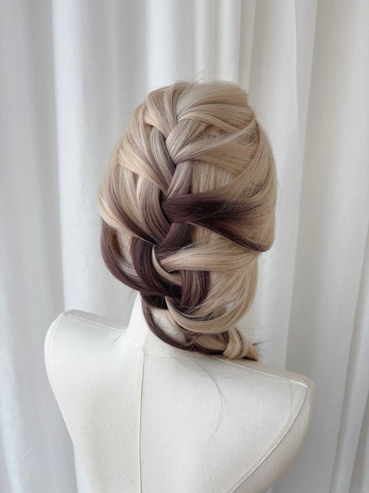 Basic - 狐カラー Dark Doll【商品番号 1031】レースフロントなし×