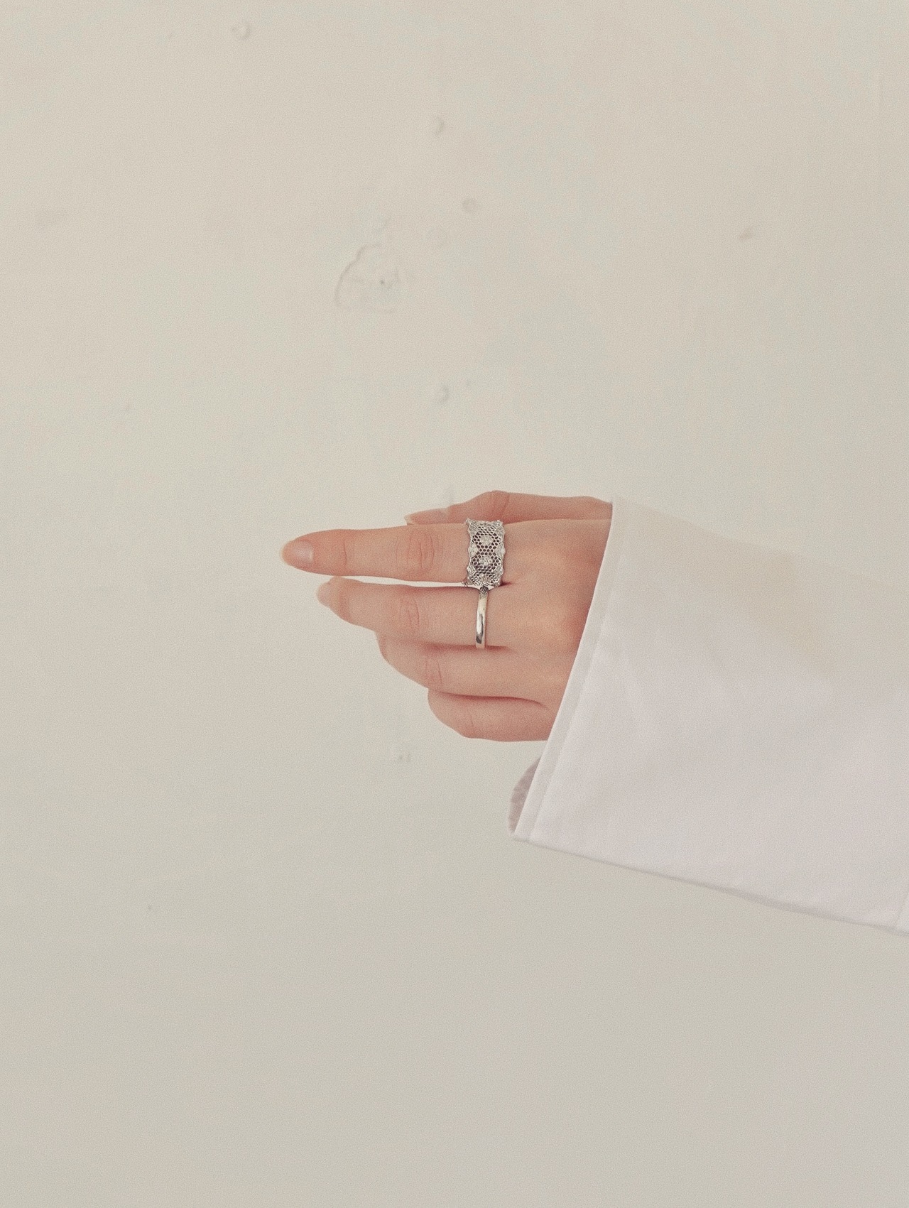 LACE RING