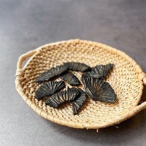 【メール便送料無料】やちむん FUCLAY 箸置き 箸台  FUCLAY black 釉薬 沖縄県今帰仁の窯 やちむん 器 皿 沖縄  【fuc-chopstickrest】