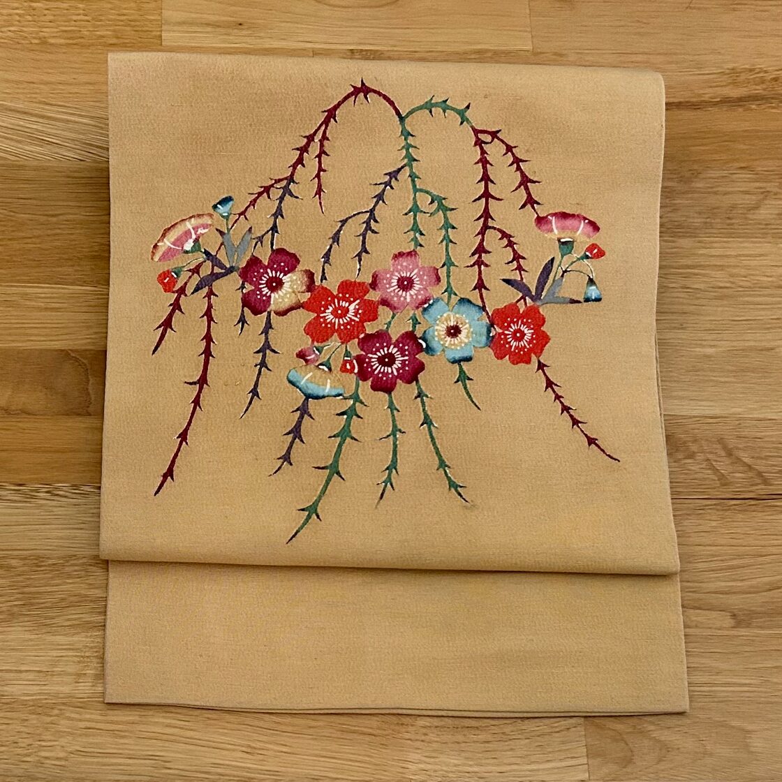 名古屋帯 ポイント柄】花刺繍ポイント柄の名古屋帯 | Pay ID