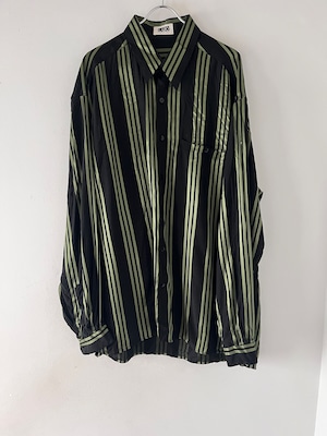 色気のあるシャツ