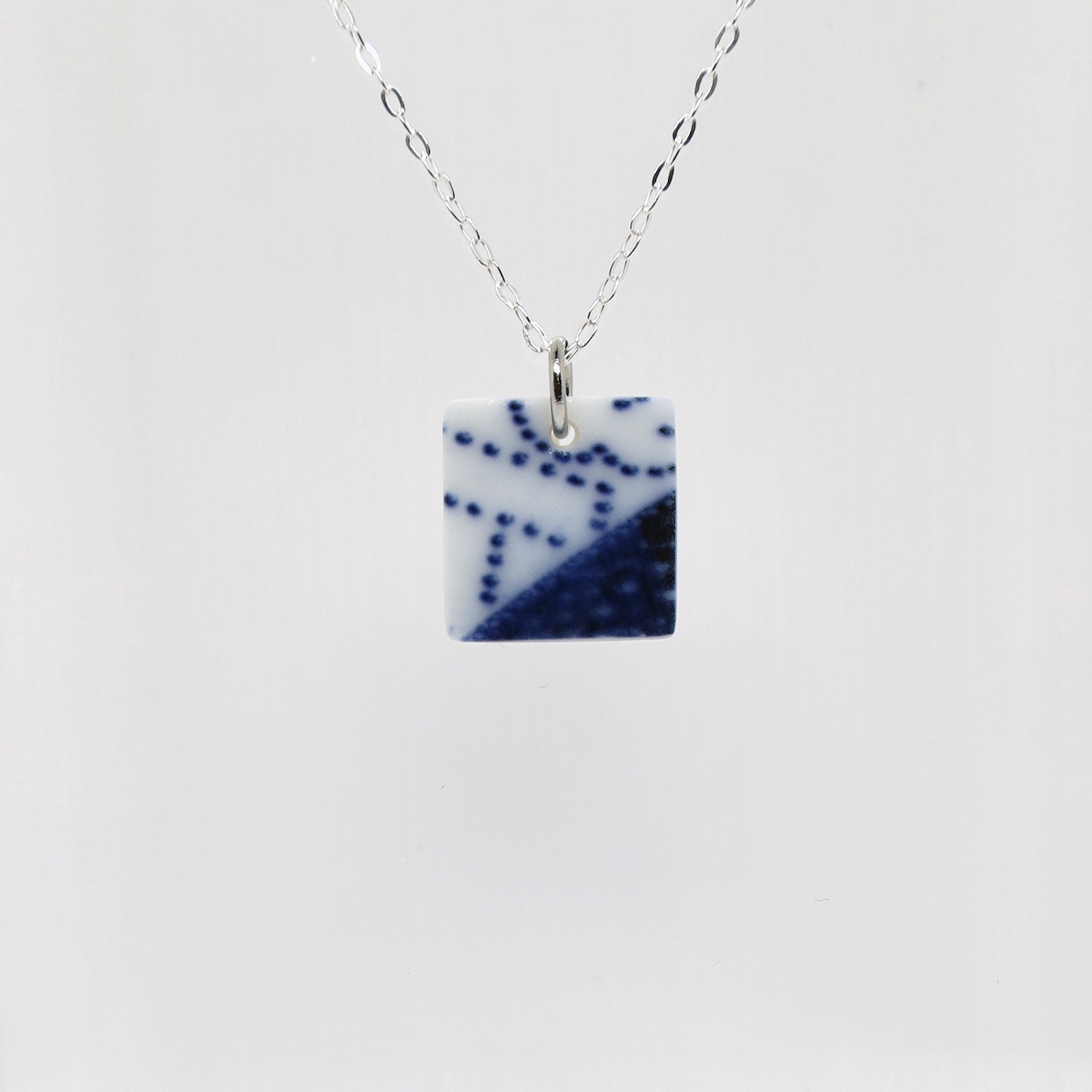 Hikari necklace ネックレス300