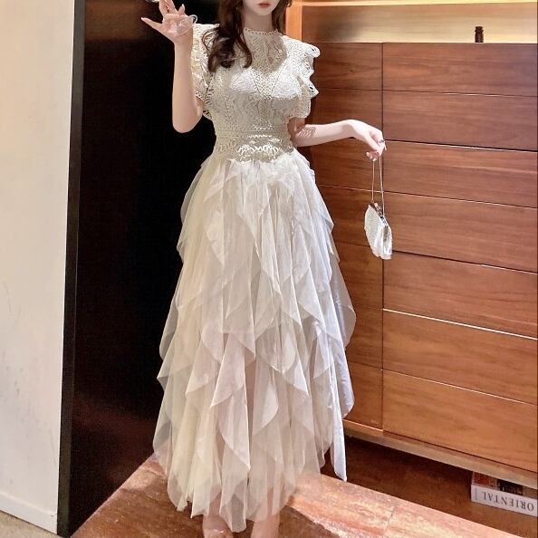 ワンピース レディース ドレス ロングワンピース ミモレ丈 ロング丈 袖あり 半袖 レース ウエストマーク 透け感 かわいい 大人可愛い きれいめ シンプル 上品 エレガント 清楚 フェミニン シック おしゃれ お洒落 綺麗 お嬢様 フォーマル おとな ナチュラル 送料無料 ガーリー 個性的 レトロ モダン ロマンチック 華やか 無地 デート 女子会 パーティー イベント S M L アプリコット ブルー 青 春 夏 10代 20代 30代 40代 ママ 女性用 韓国 コーデ スタイル プチプラ モテ