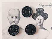 フランス 1900s 幾何学の黒花とgalalithe製ボタンセットe アンティーク