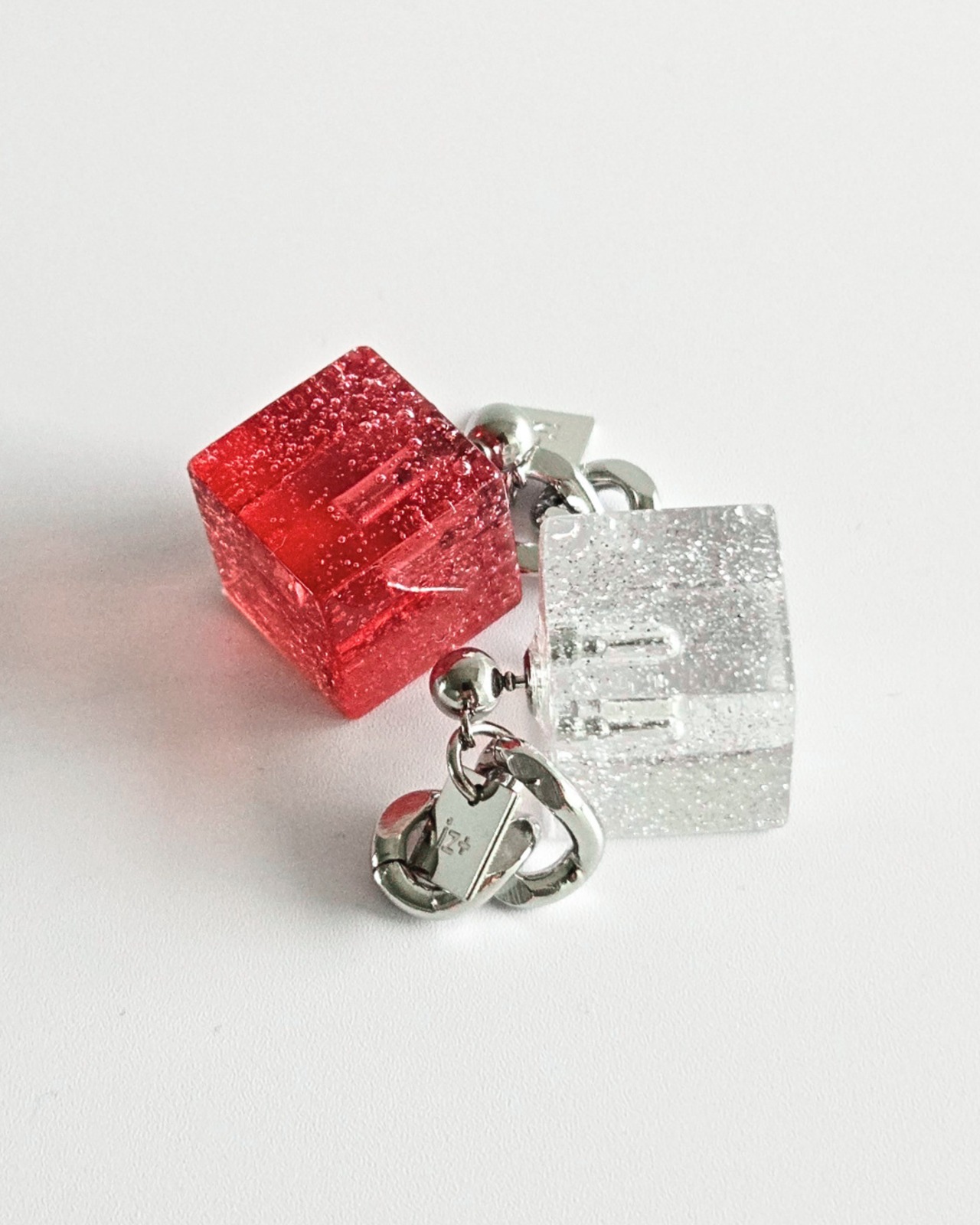 BOLD CUBE. [silver lame] - 9